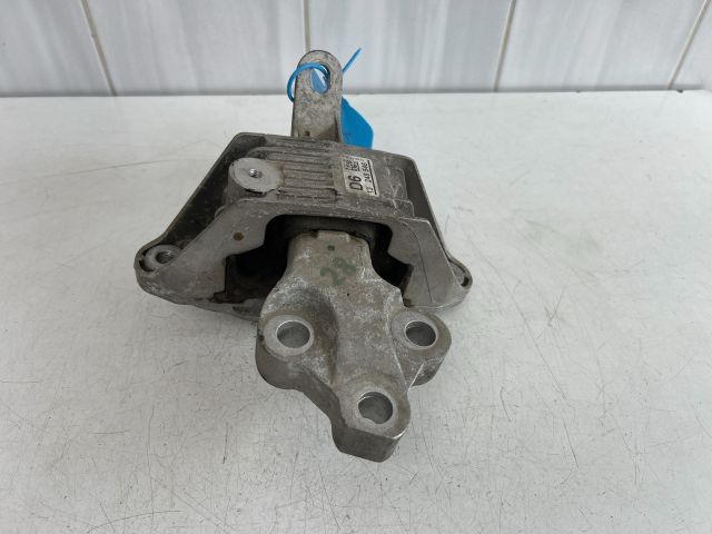 bontott OPEL ASTRA J Motor Tartó Bak (Fém)