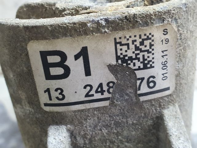 bontott OPEL ASTRA J Motor Tartó Bak (Fém)