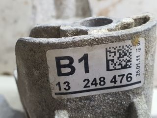 bontott OPEL ASTRA J Motor Tartó Bak (Fém)