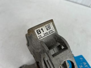 bontott OPEL ASTRA J Motor Tartó Bak (Fém)