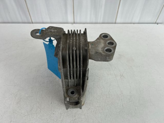 bontott OPEL ASTRA J Motor Tartó Bak (Fém)