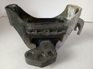 bontott OPEL ASTRA J Motor Tartó Bak Jobb