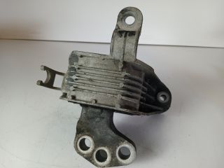 bontott OPEL ASTRA J Motor Tartó Bak Jobb