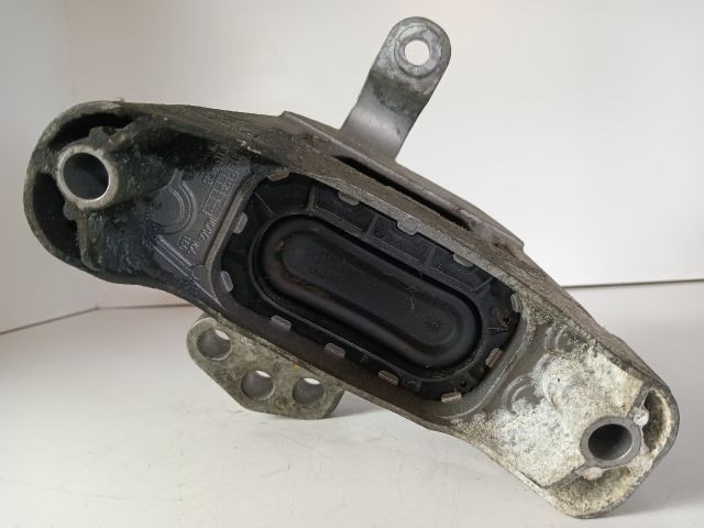 bontott OPEL ASTRA J Motor Tartó Bak Jobb