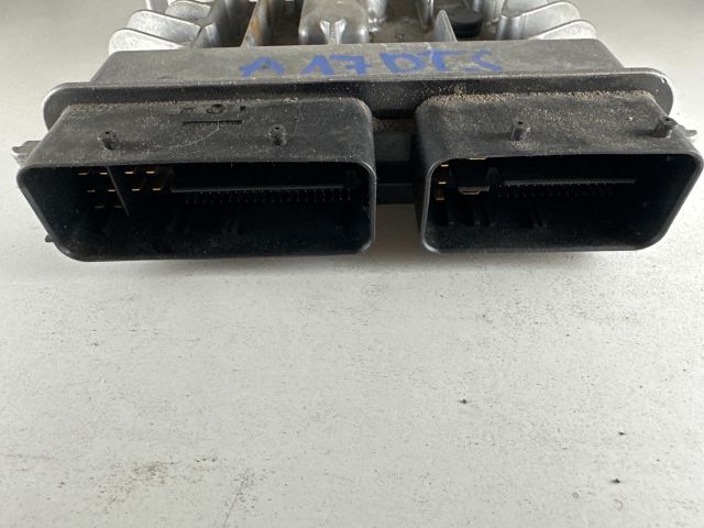 bontott OPEL ASTRA J Motorvezérlő