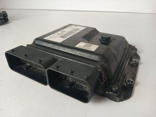 bontott OPEL ASTRA J Motorvezérlő