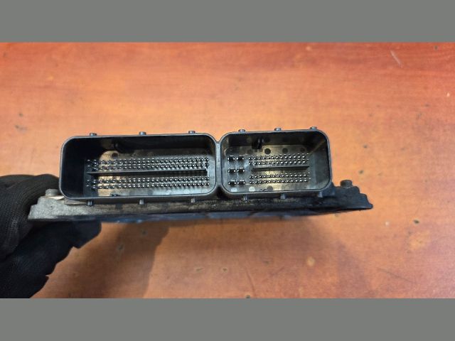 bontott OPEL ASTRA J Motorvezérlő