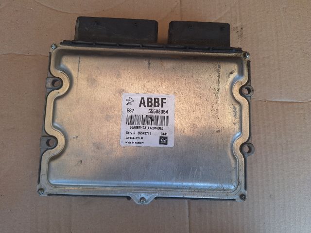 bontott OPEL ASTRA J Motorvezérlő