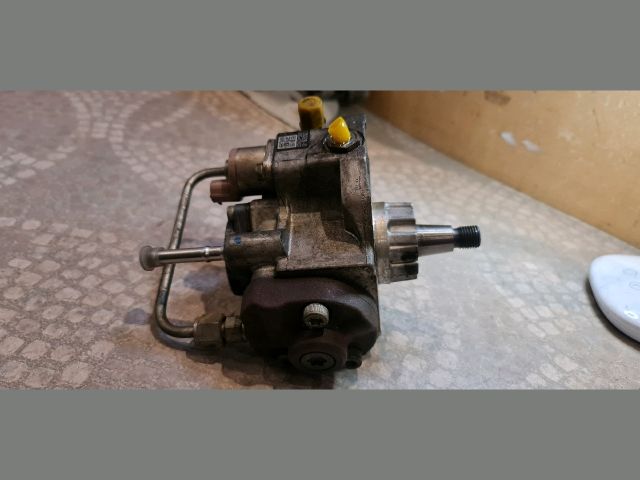 bontott OPEL ASTRA J Nagynyomású Szivattyú