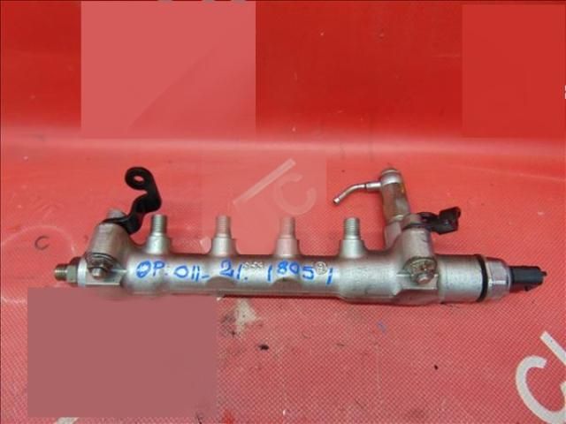 bontott OPEL ASTRA J Porlasztó Sor / Híd