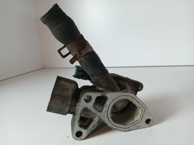 bontott OPEL ASTRA J Termosztátház