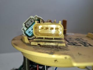 bontott OPEL ASTRA J Üzemanyag Szivattyú