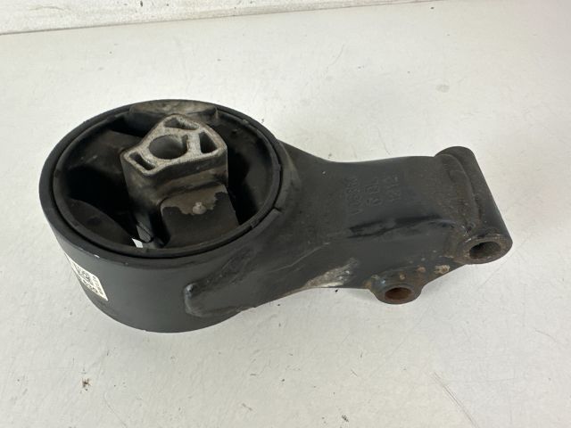 bontott OPEL ASTRA J Billenésgátló Bak