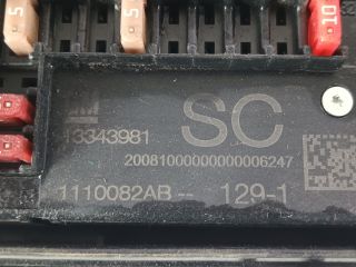 bontott OPEL ASTRA J Biztosítéktábla Motortér