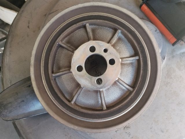 bontott OPEL ASTRA J Főtengely Szíjtárcsa