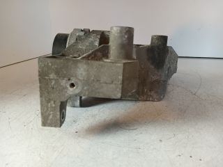 bontott OPEL ASTRA J Generátor Tartó Bak