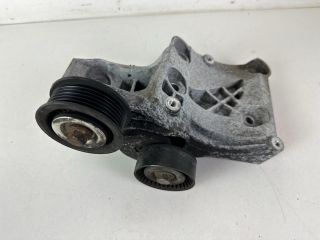 bontott OPEL ASTRA J Generátor Tartó Bak