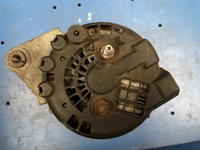 bontott OPEL ASTRA J Generátor