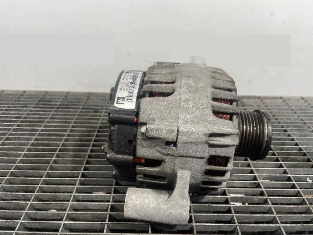 bontott OPEL ASTRA J Generátor