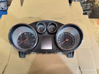 bontott OPEL ASTRA J Kilométeróra