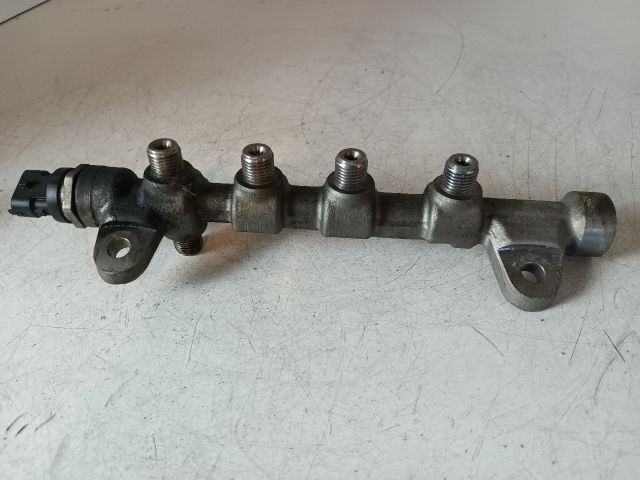 bontott OPEL ASTRA J Közösnyomócső