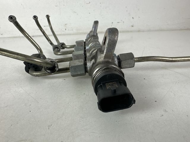 bontott OPEL ASTRA J Közösnyomócső