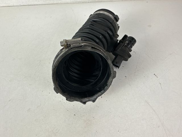 bontott OPEL ASTRA J Légbeömlő Cső