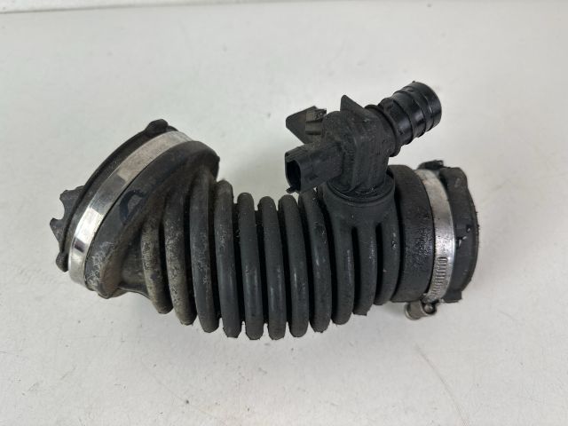 bontott OPEL ASTRA J Légbeömlő Cső