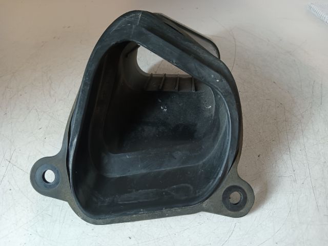 bontott OPEL ASTRA J Légbeömlő Cső