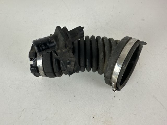 bontott OPEL ASTRA J Légbeömlő Cső