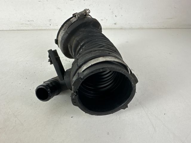 bontott OPEL ASTRA J Légbeömlő Cső