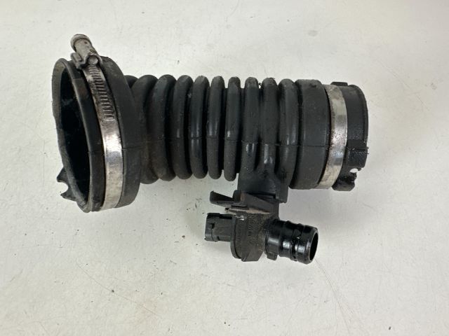 bontott OPEL ASTRA J Légbeömlő Cső