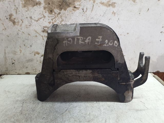 bontott OPEL ASTRA J Motor Tartó Bak (Fém)