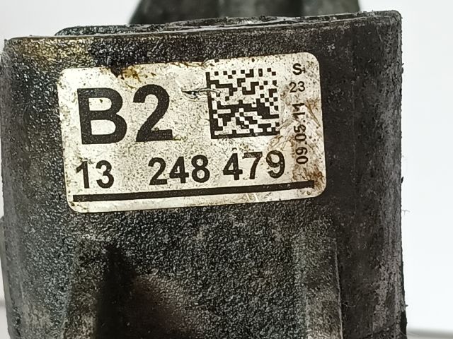 bontott OPEL ASTRA J Motor Tartó Bak Jobb