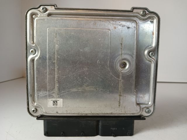 bontott OPEL ASTRA J Motorvezérlő