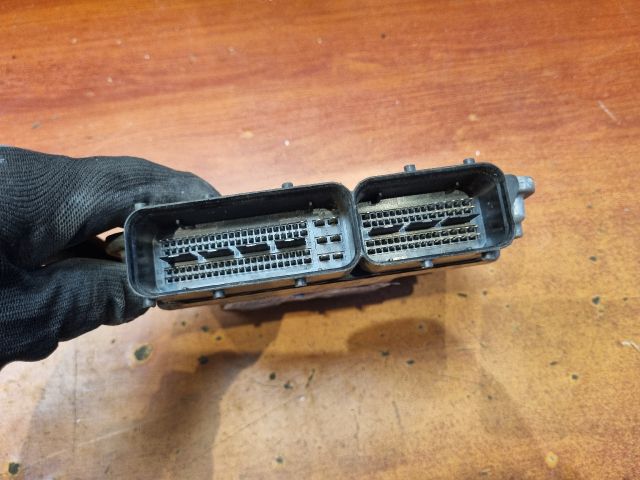 bontott OPEL ASTRA J Motorvezérlő