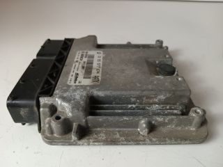 bontott OPEL ASTRA J Motorvezérlő