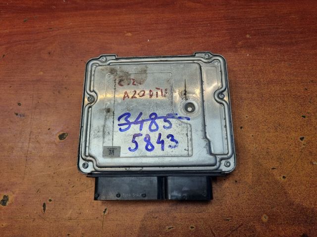 bontott OPEL ASTRA J Motorvezérlő