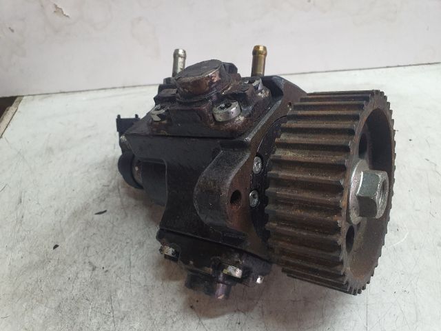 bontott OPEL ASTRA J Nagynyomású Szivattyú