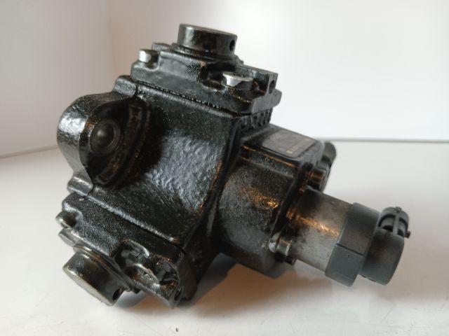 bontott OPEL ASTRA J Nagynyomású Szivattyú