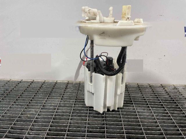 bontott OPEL ASTRA J Üzemanyag Szivattyú