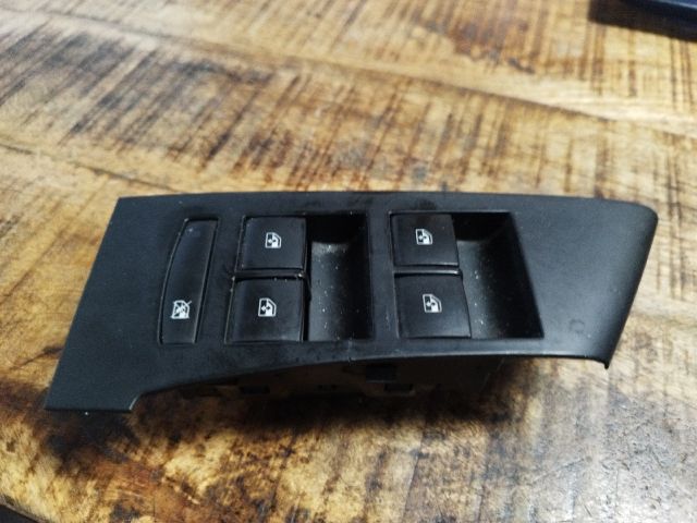 bontott OPEL ASTRA J Ablakemelő Kapcsoló Négyes / Kettes