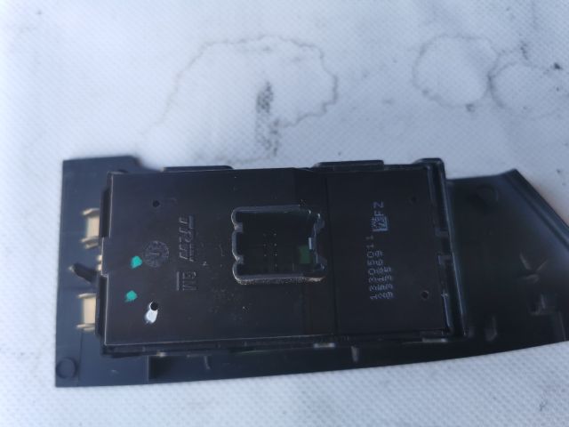 bontott OPEL ASTRA J Ablakemelő Kapcsoló Négyes / Kettes