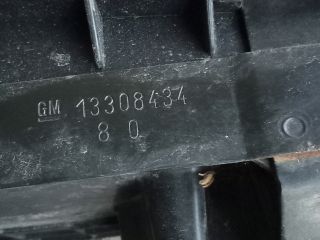 bontott OPEL ASTRA J Akkumulátor Tartó