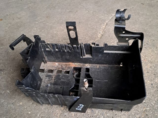 bontott OPEL ASTRA J Akkumulátor Tartó