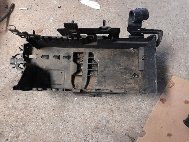 bontott OPEL ASTRA J Akkumulátor Tartó