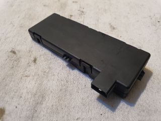 bontott OPEL ASTRA J Antenna Erősítő