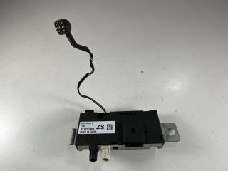 bontott OPEL ASTRA J Antenna Erősítő