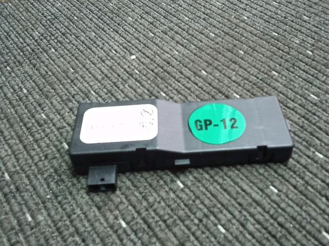 bontott OPEL ASTRA J Antenna Erősítő