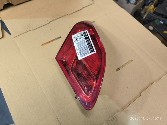 bontott OPEL ASTRA J Bal Belső Hátsó Lámpa